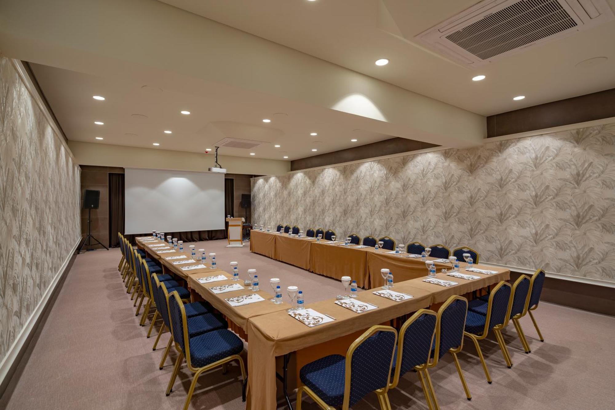 Dobedan Exclusive Hotel & Spa "Ex Brand Alva Donna Exclusive Hotel & Spa" โบยาซเคนท์ ภายนอก รูปภาพ